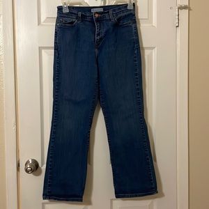 Size 12M Levi Perfectly Slimming Boot Cut 512 Womens Jeans